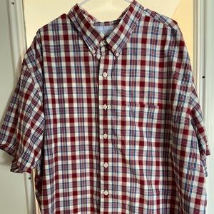 Short sleeve button up